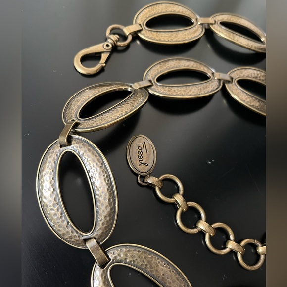 Fossil Circle Loop Clip Belt in Hammered Bronze - Picture 8 of 8